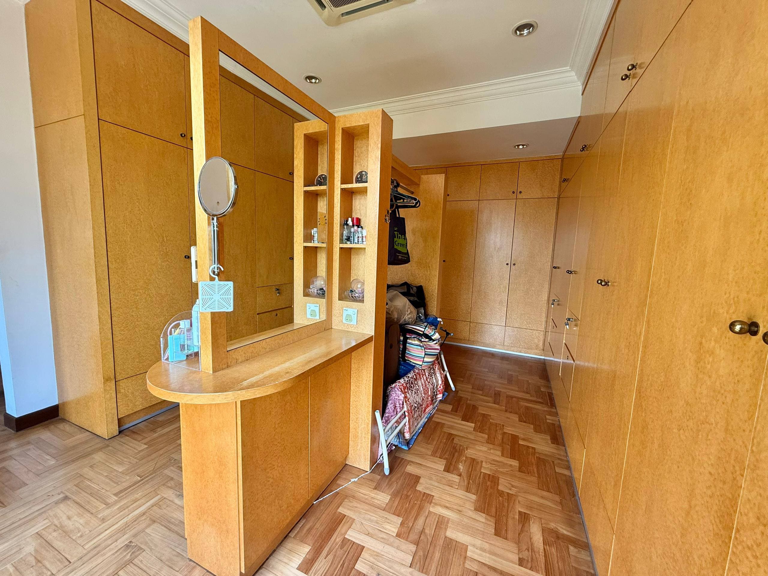 3 Storey Semi-D Taman Redang 9