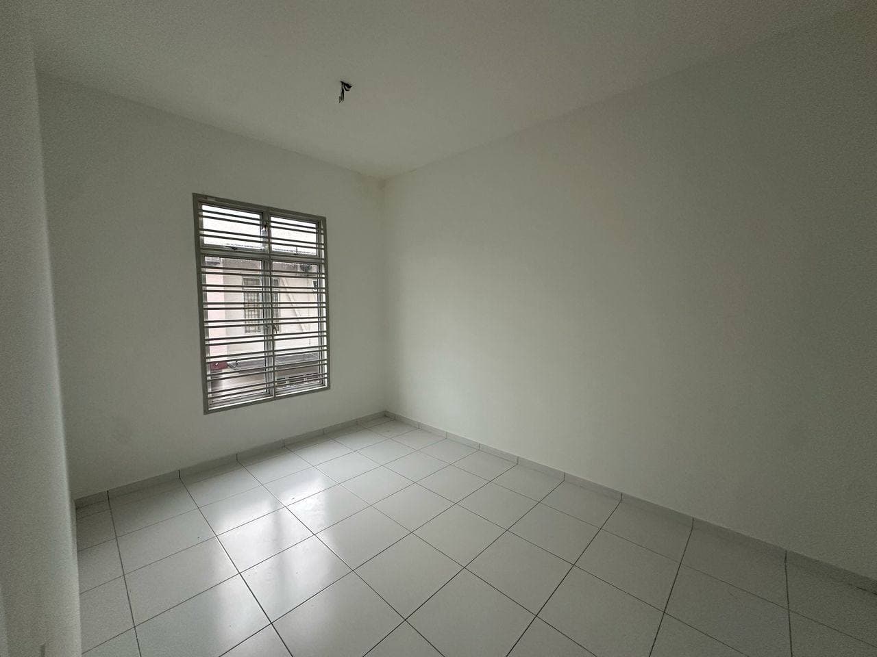 2 Storey Terrace Setia Tropika 6