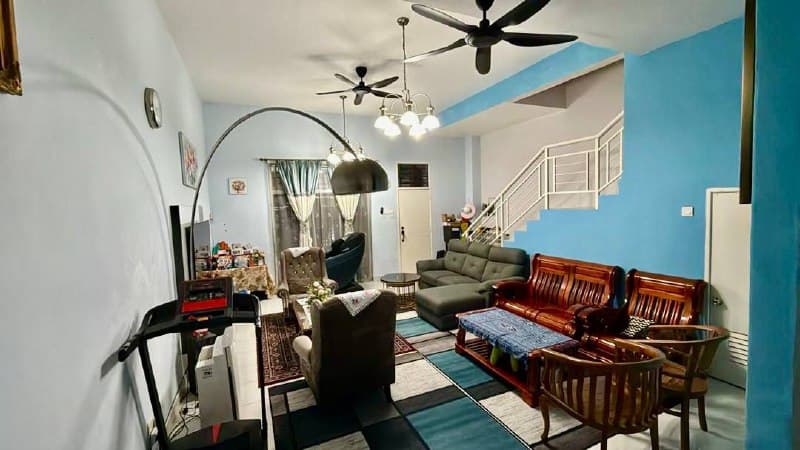 Double Storey Terrace House Jalan Merbau 2