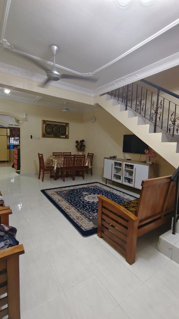 Double Storey Terrace House Xx, Jalan Lading xx Taman Puteri Wangsa, Ulu Tiram 2