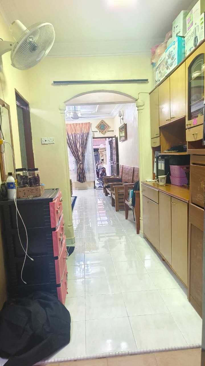 Double Storey Terrace House Xx, Jalan Lading xx Taman Puteri Wangsa, Ulu Tiram 3