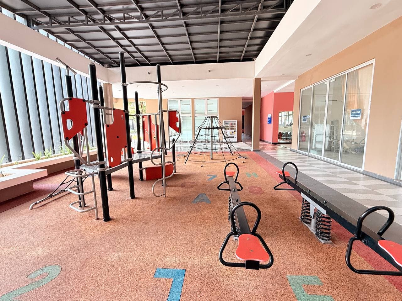 Condominium Epic Residence @ Larkin 9