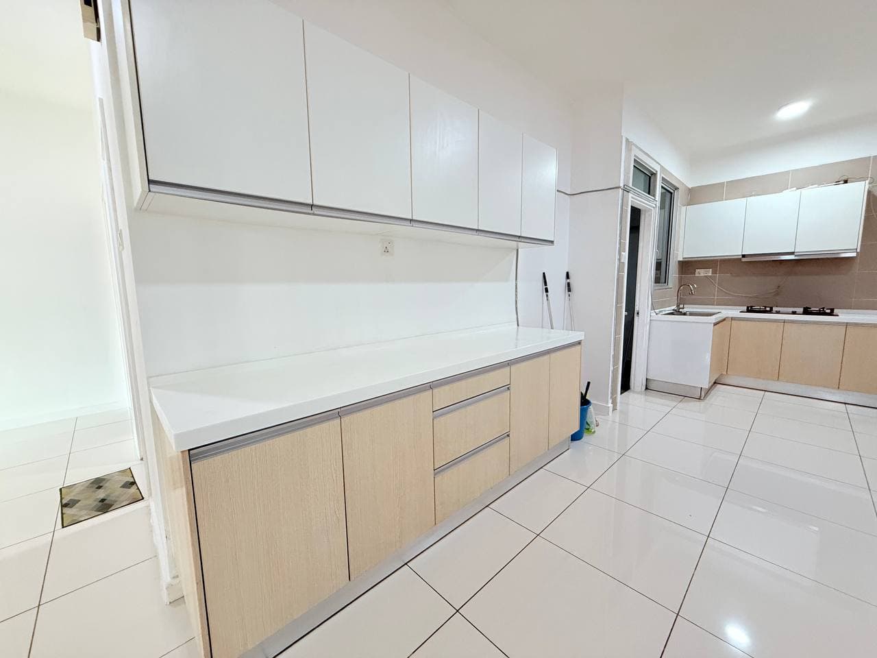 Condominium Epic Residence @ Larkin 16