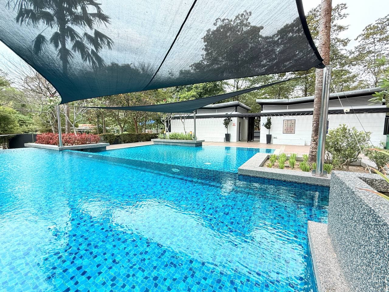 Condominium Epic Residence @ Larkin 26