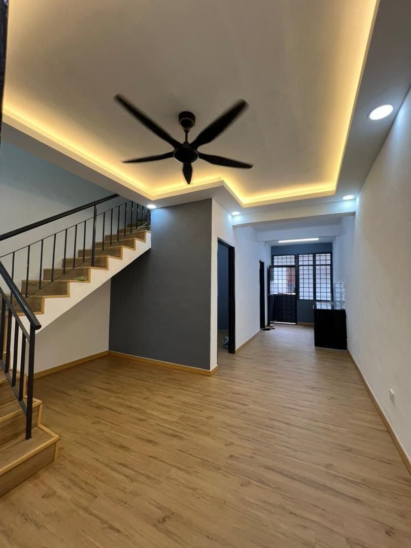 Double Storey Low Medium Cost Puteri Wangsa 2