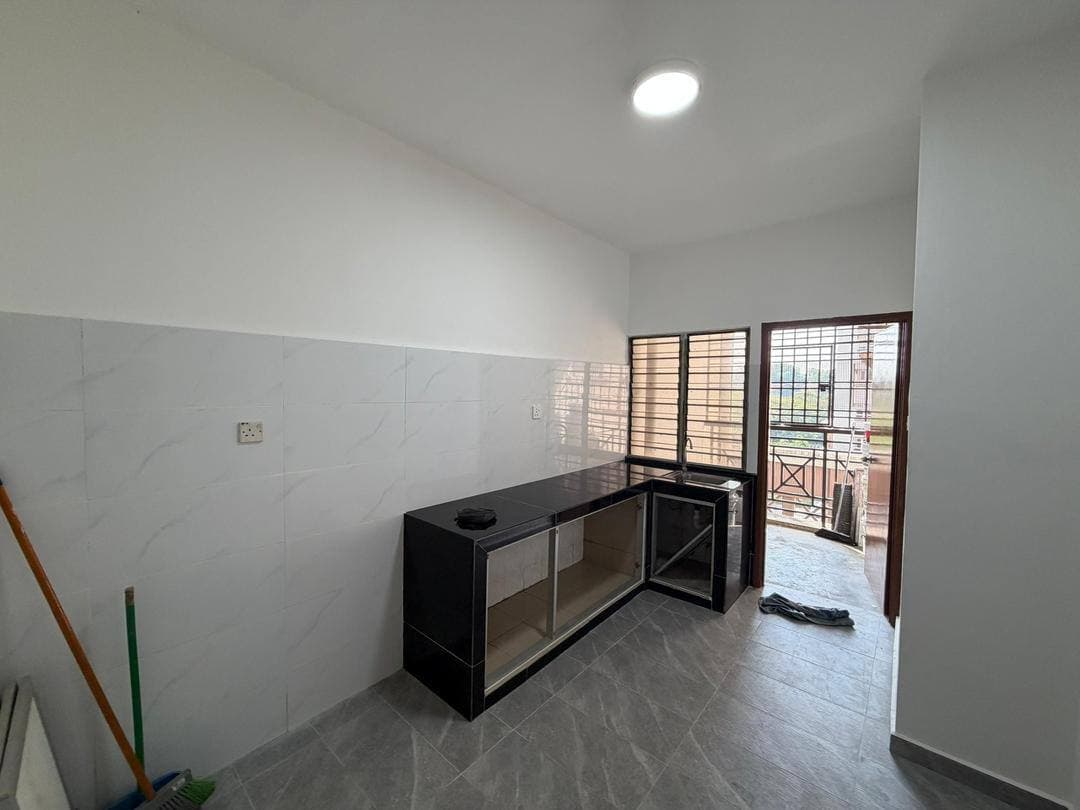 Single storey terrace house Taman Senai Utama 13