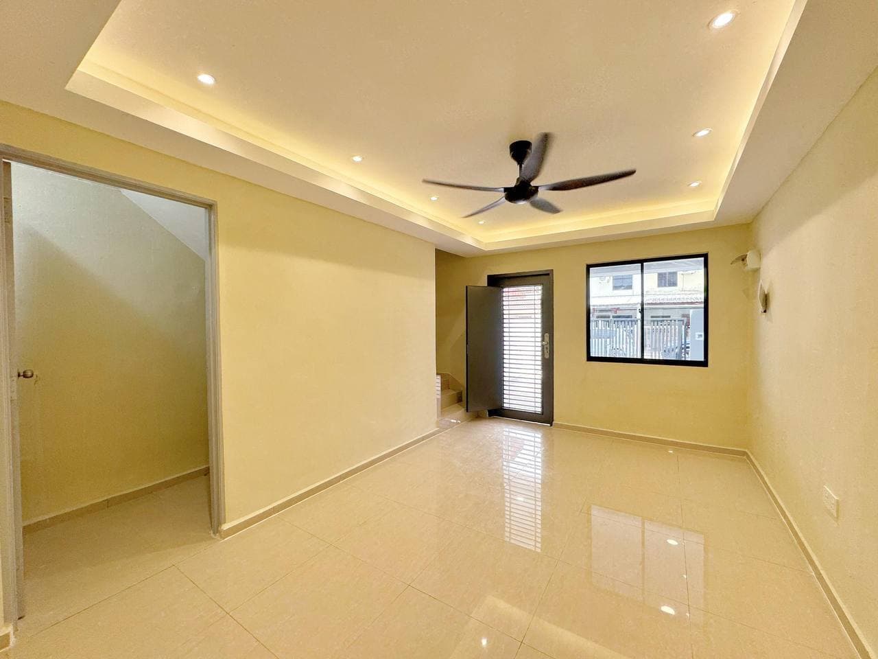 Double Storey Taman Desa Cemerlang 13