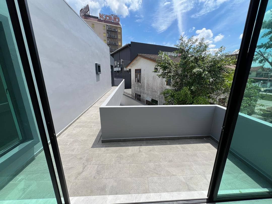 Low Cost Flat End Lot Taman Baiduri Perling 3