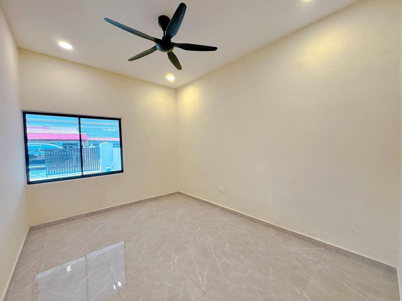 House Tmn Dato Syed Mohd Idrus 6