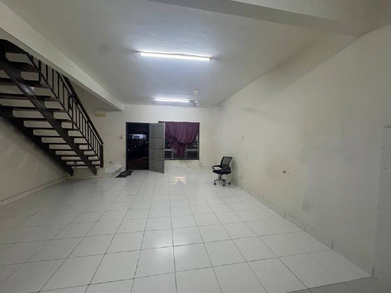 Single Storey Low Cost - Intermediate Taman Universiti 3