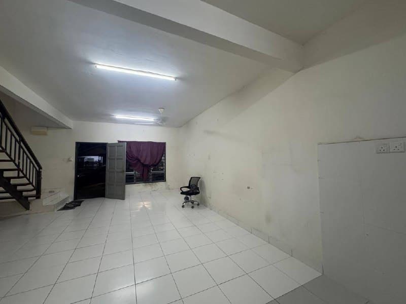 Single Storey Low Cost - Intermediate Taman Universiti 4