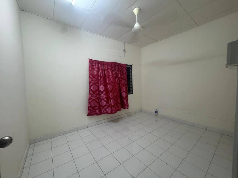 Single Storey Low Cost - Intermediate Taman Universiti 6