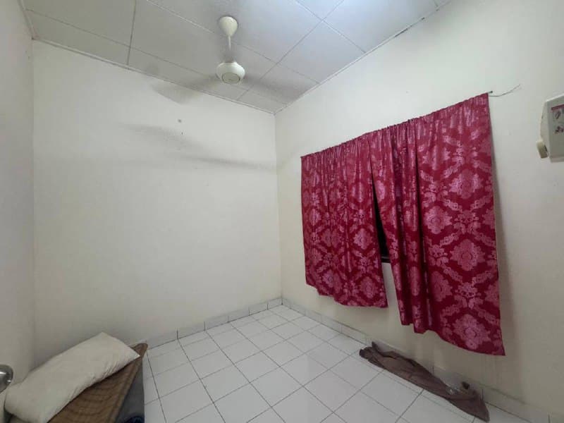 Single Storey Low Cost - Intermediate Taman Universiti 7