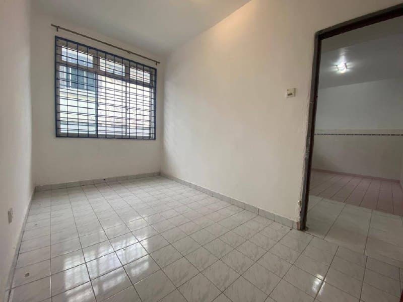 1.5 Storey Semi Detached Megah Ria 19