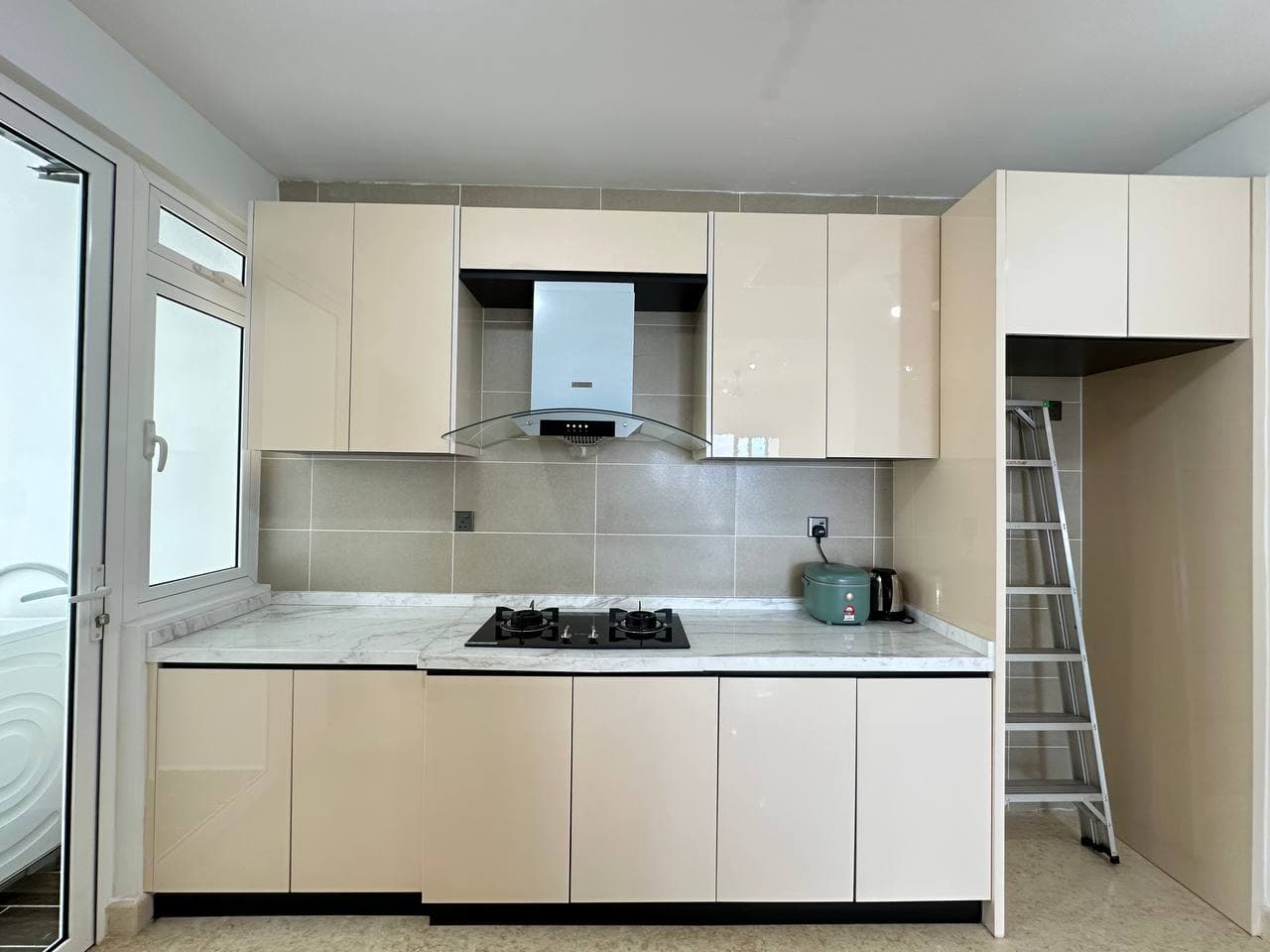 2Bed 2Bath Tritower Residence 6