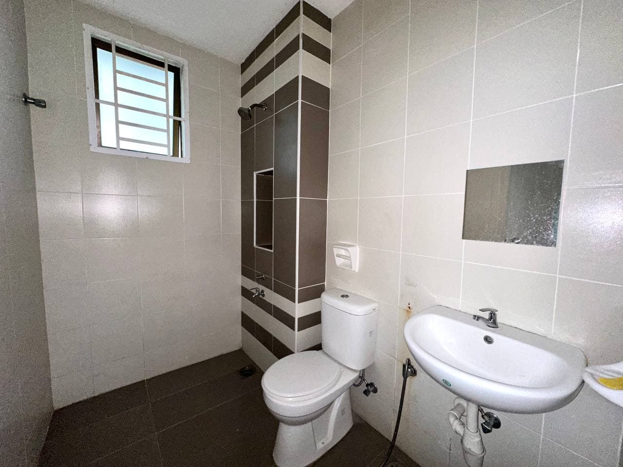 2 Storey Terrace Corner Bandar Dato Onn 11