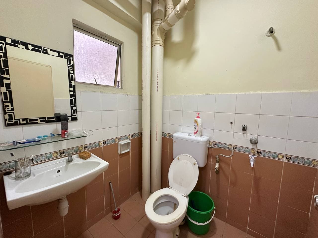 Apartment Putri Ria 16