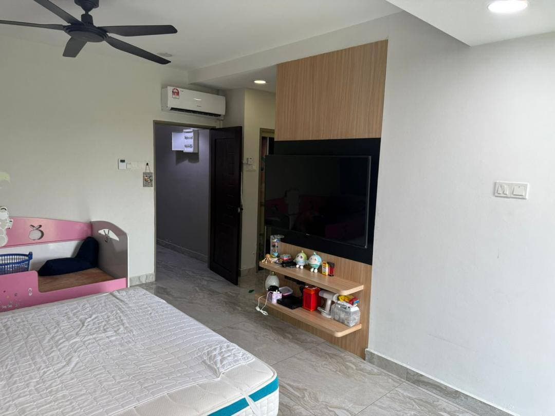 Double Storey Terrace Scientex Jaya 13