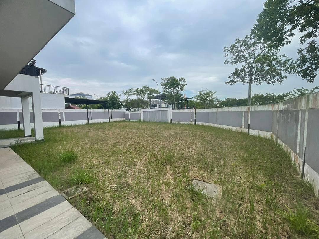 Double storey cluster corner Austin duta 2 12