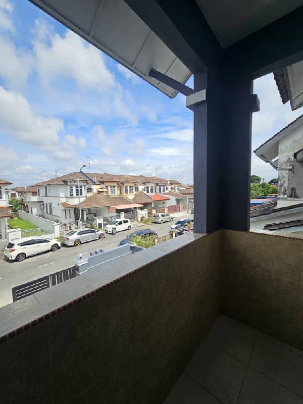 End Lot Bukit Indah 6