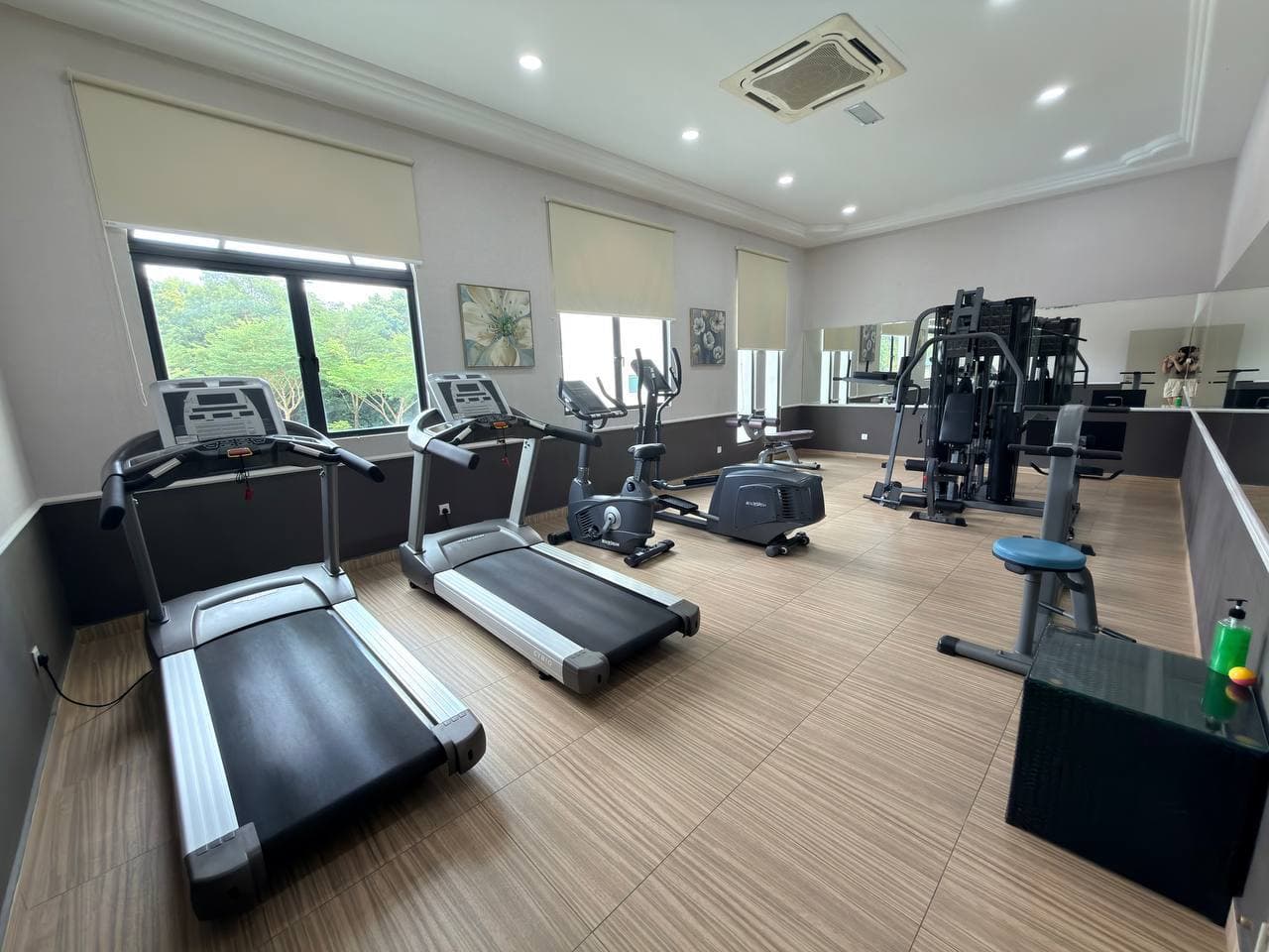 Condominium Laguna Heights 28