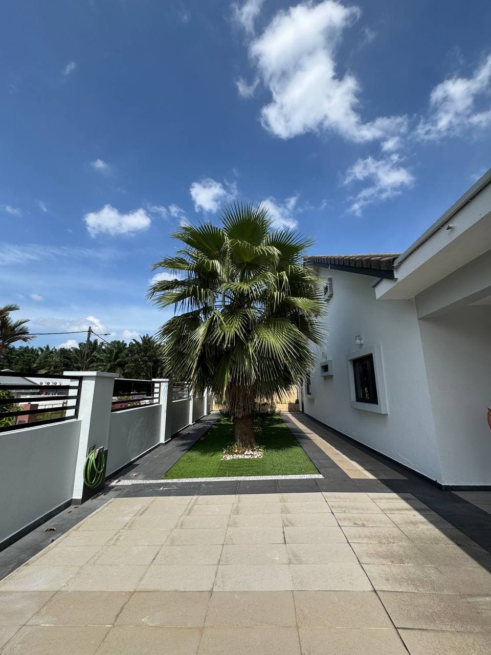 One storey Semi-D Tmn Sri Tebrau 13