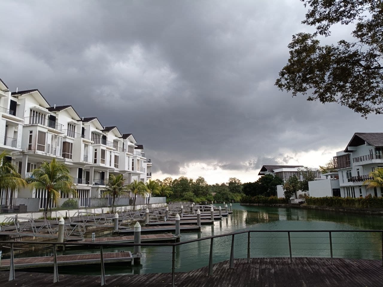 3 Storey Bungalow Emerald Bay @Puteri Harbour 6