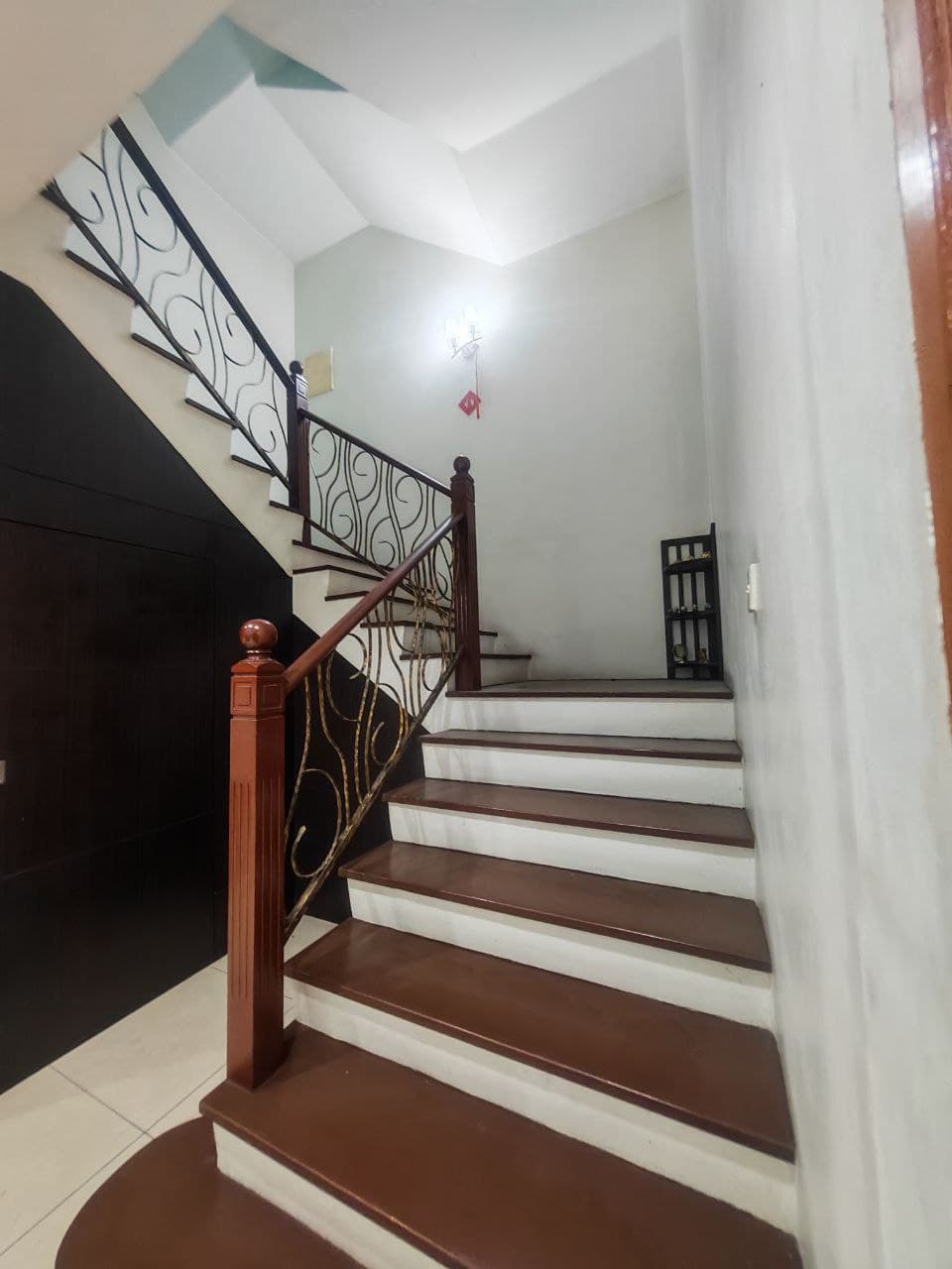 3-storey Semi-D Jalan Sutera Chengal 4