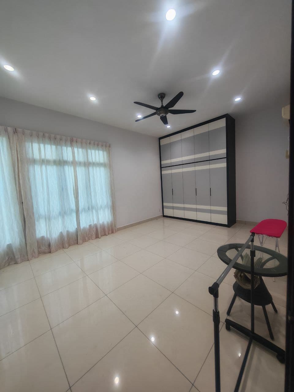 3-storey Semi-D Jalan Sutera Chengal 27