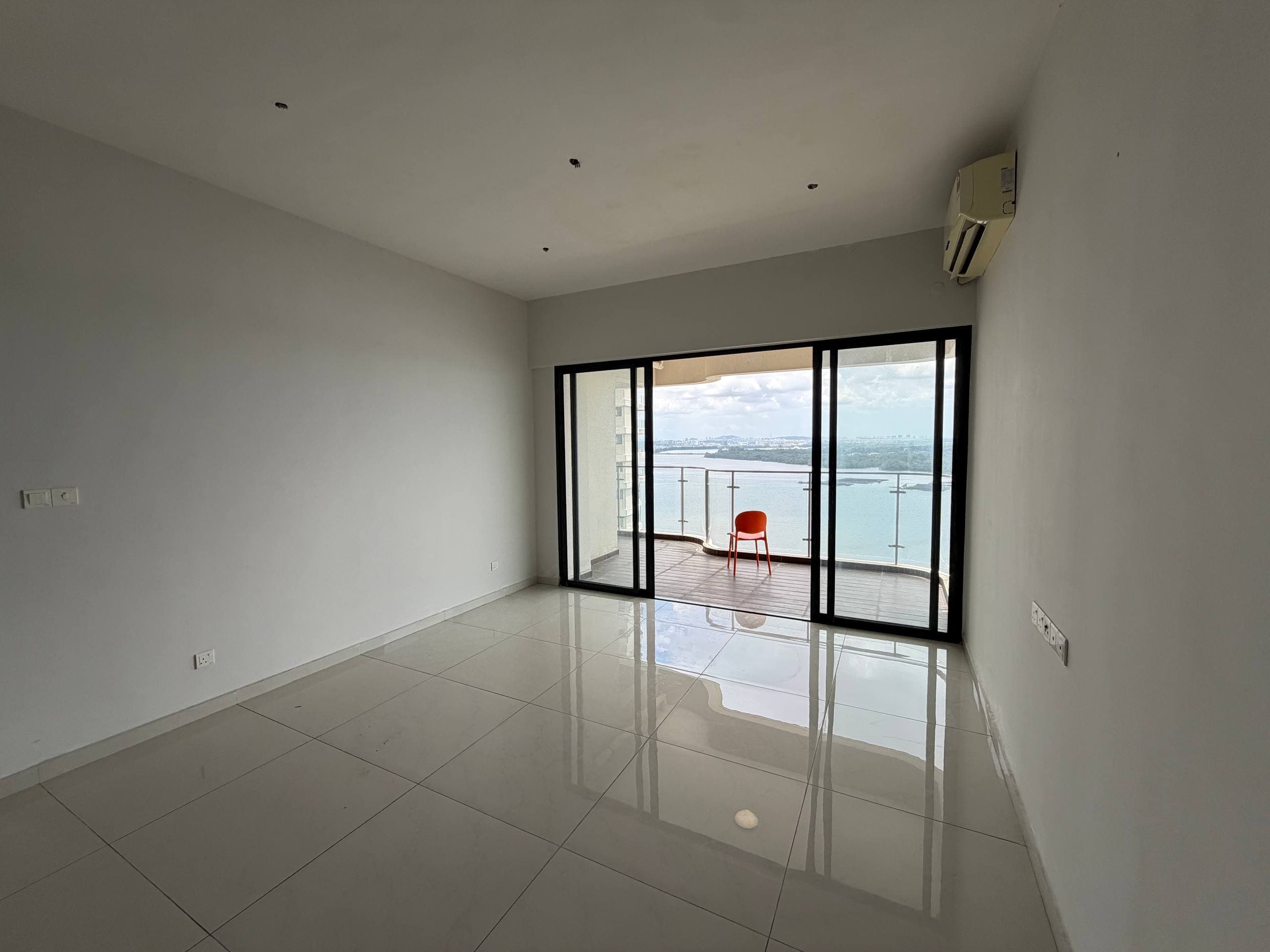Condo Country Garden Danga Bay 3