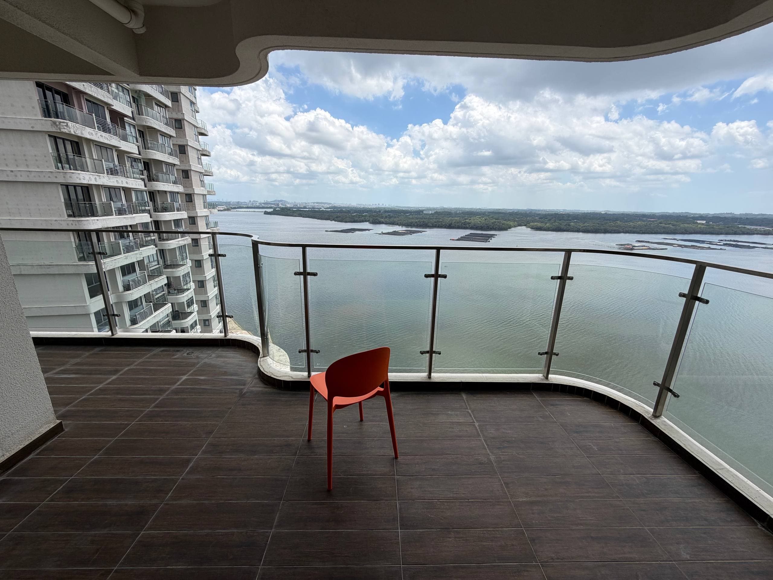 Condo Country Garden Danga Bay 13