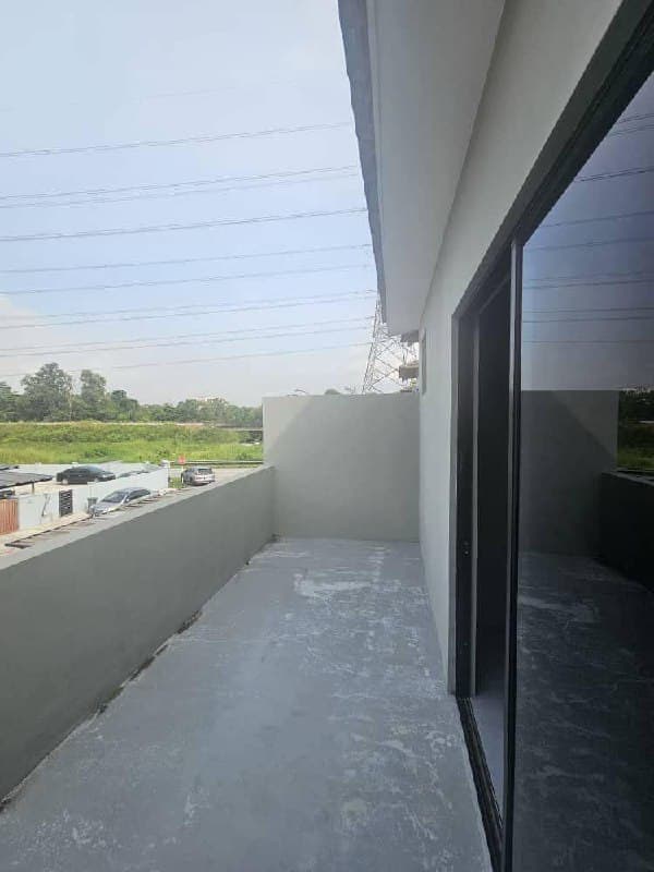 Double Storey Terrace (End Lot) Bukit Indah 6