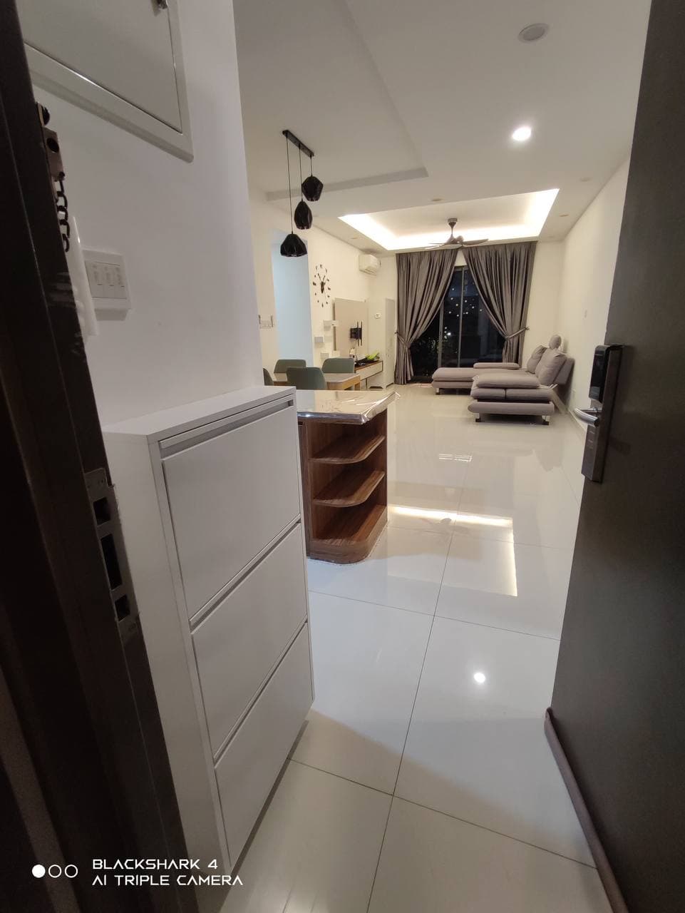 Service Apartment Central Park 4