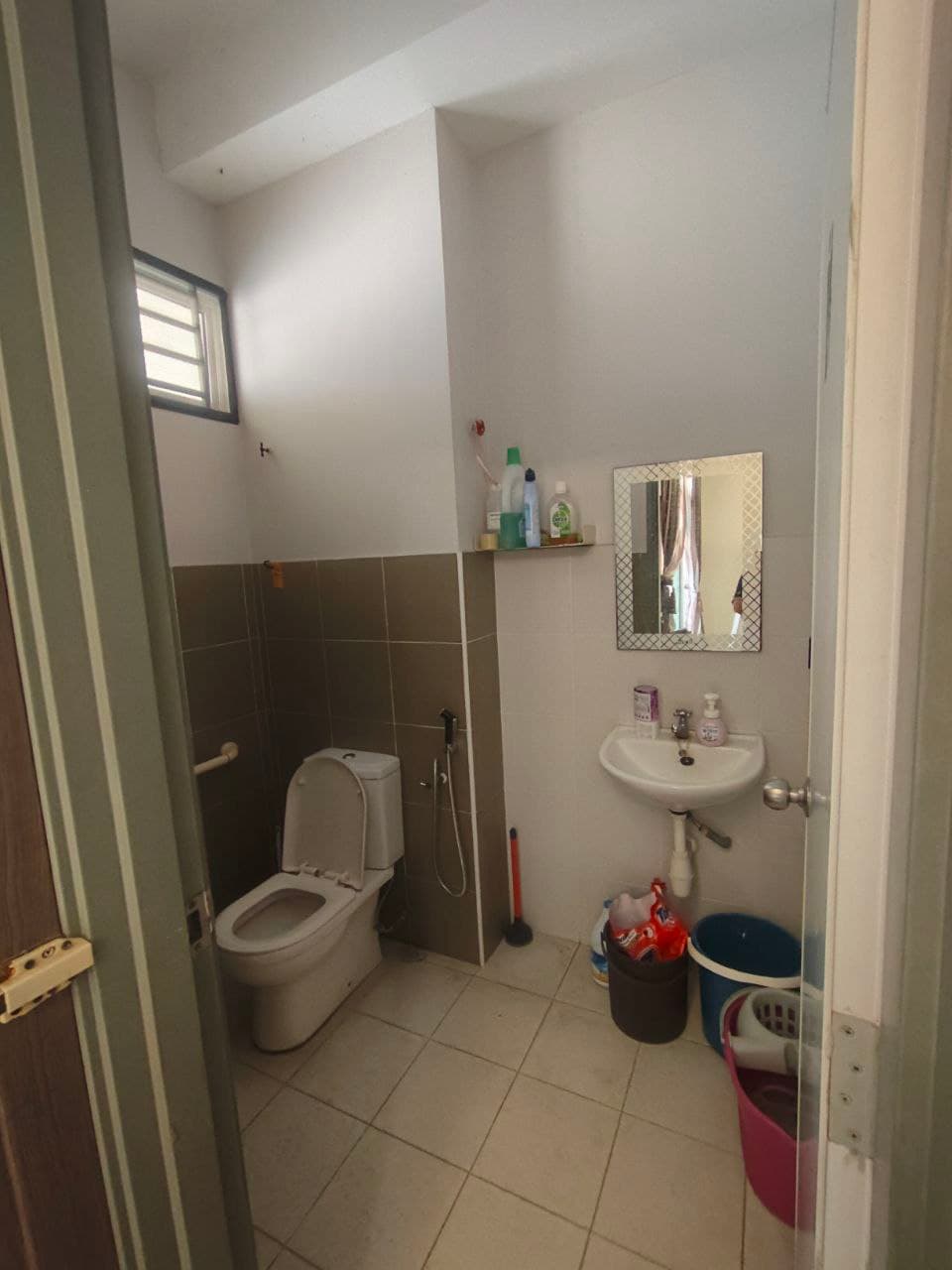 Double Storey Terrace Taman Tropika 9