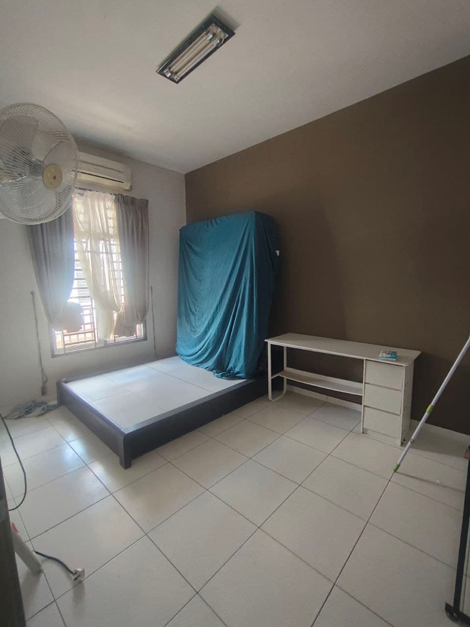 Double Storey Terrace Taman Tropika 12