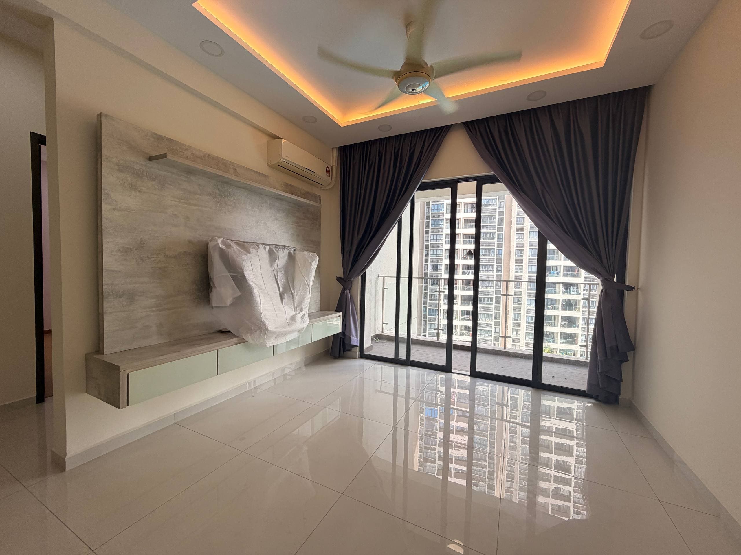 Condo Amberside @ Country Garden Danga Bay 2