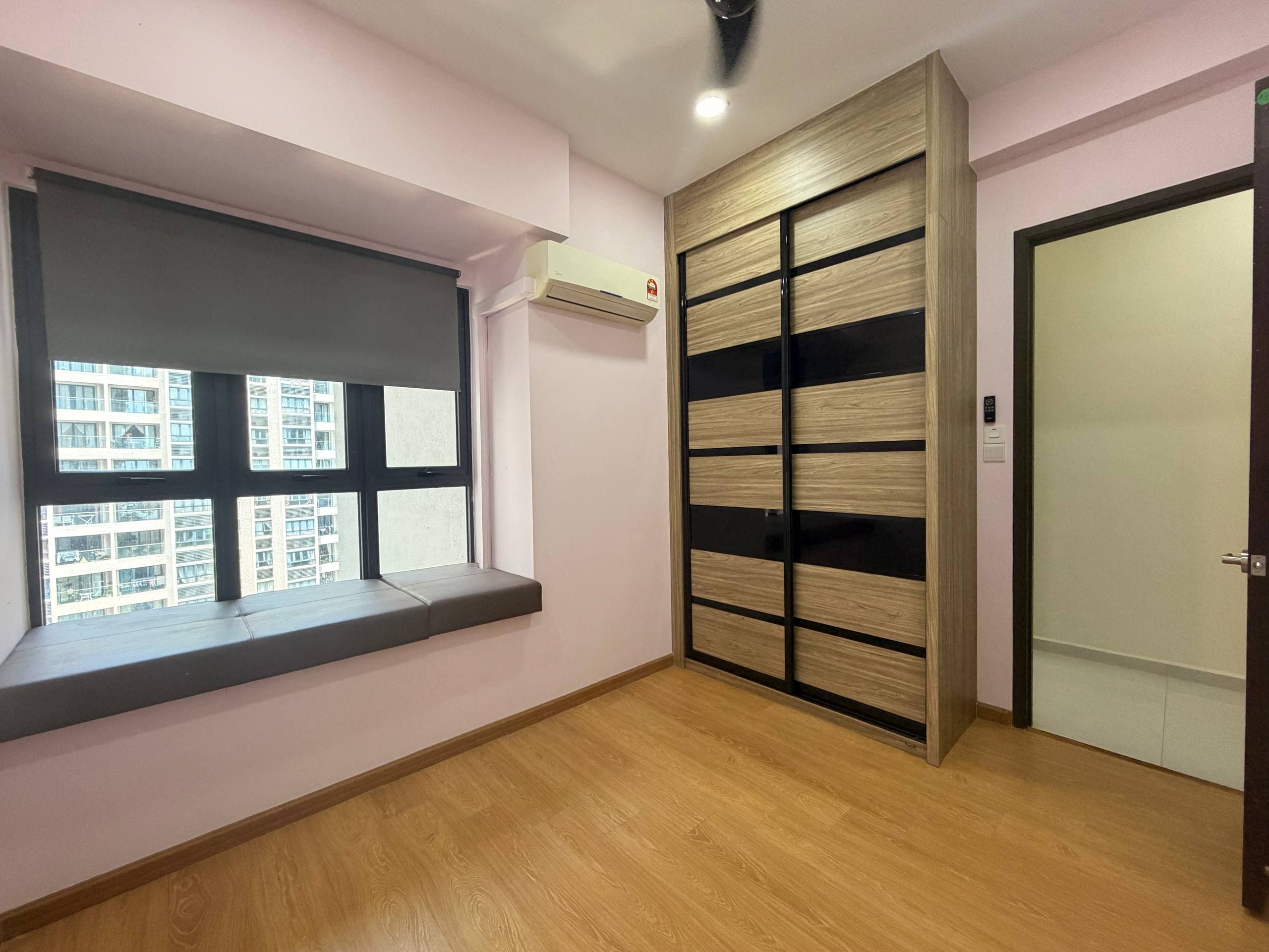 Condo Amberside @ Country Garden Danga Bay 11