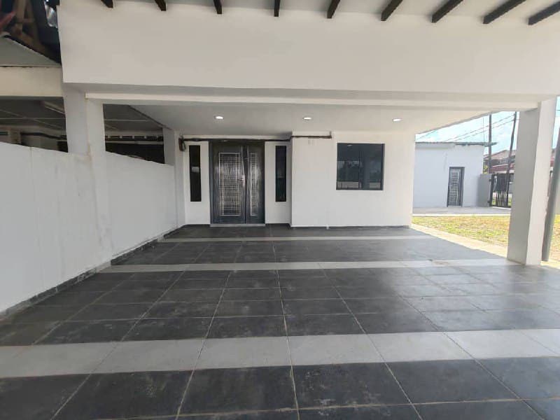 Single Storey Corner Taman Universiti 2