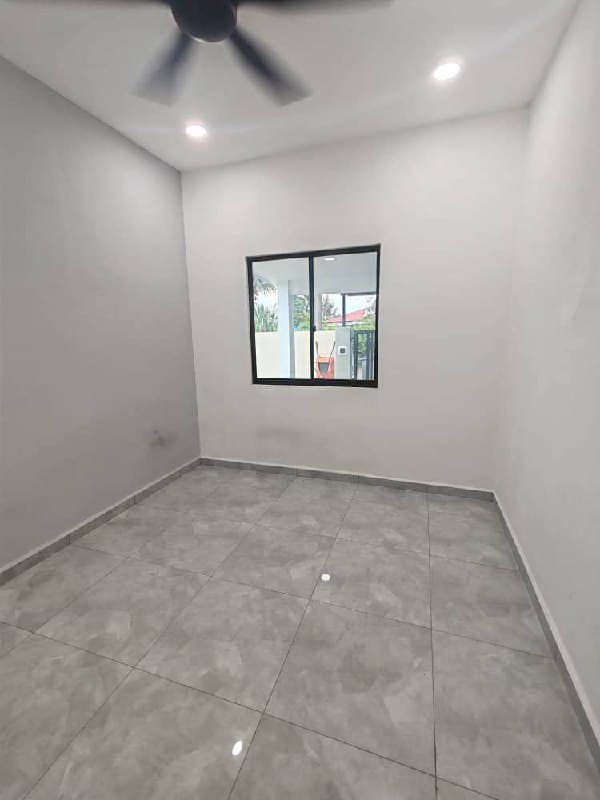Single Storey Corner Taman Universiti 13