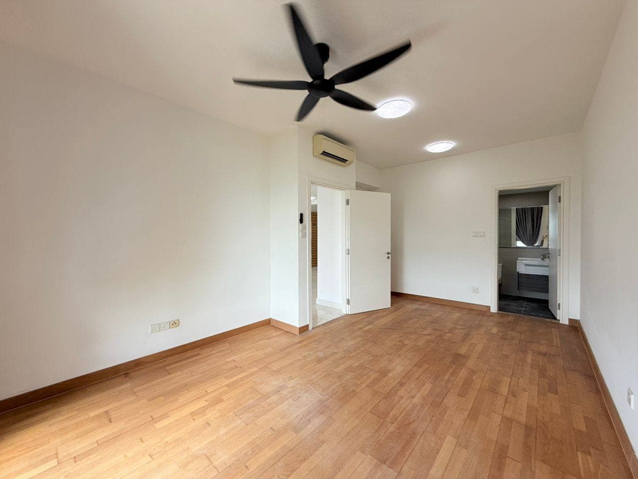 Condominium Puteri Harbour 6