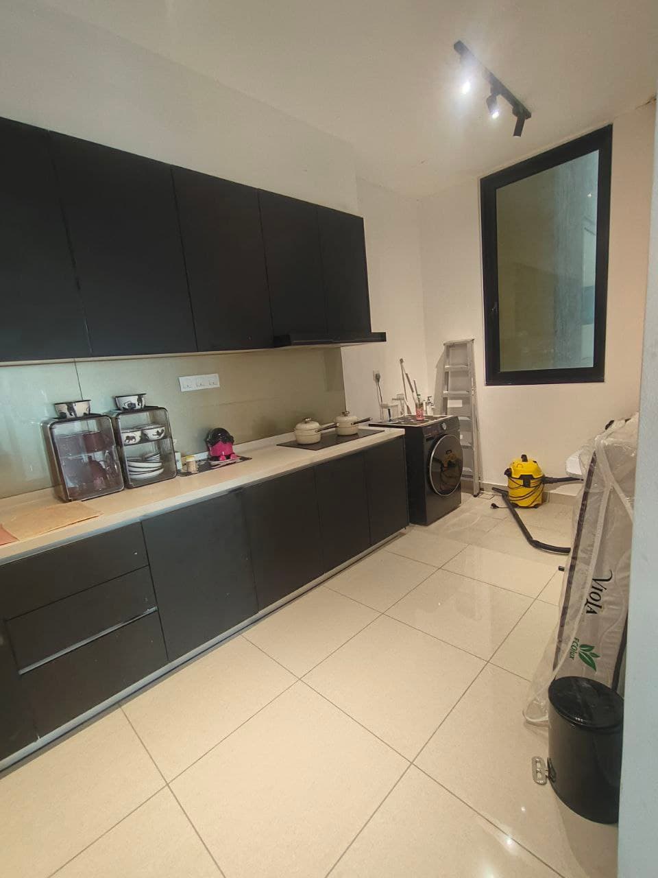 Condominium Paradigm Residensi 8