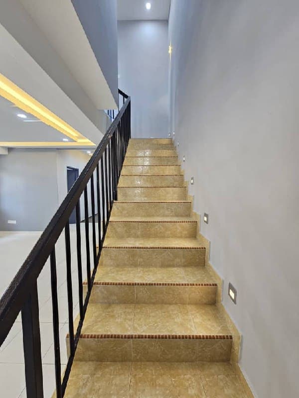 End Lot Bukit Indah 23