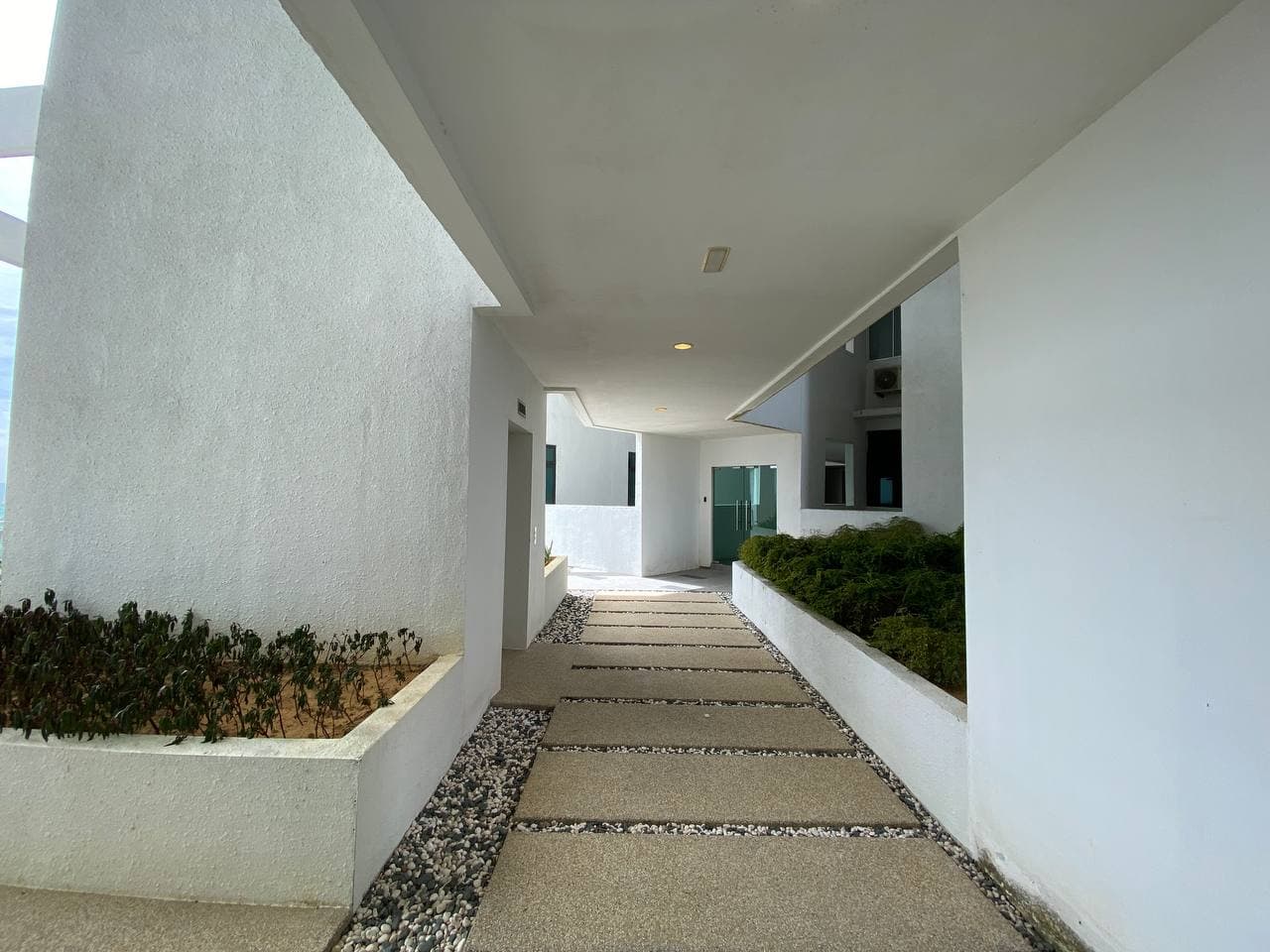 Dual Key 8Scape Residences 13