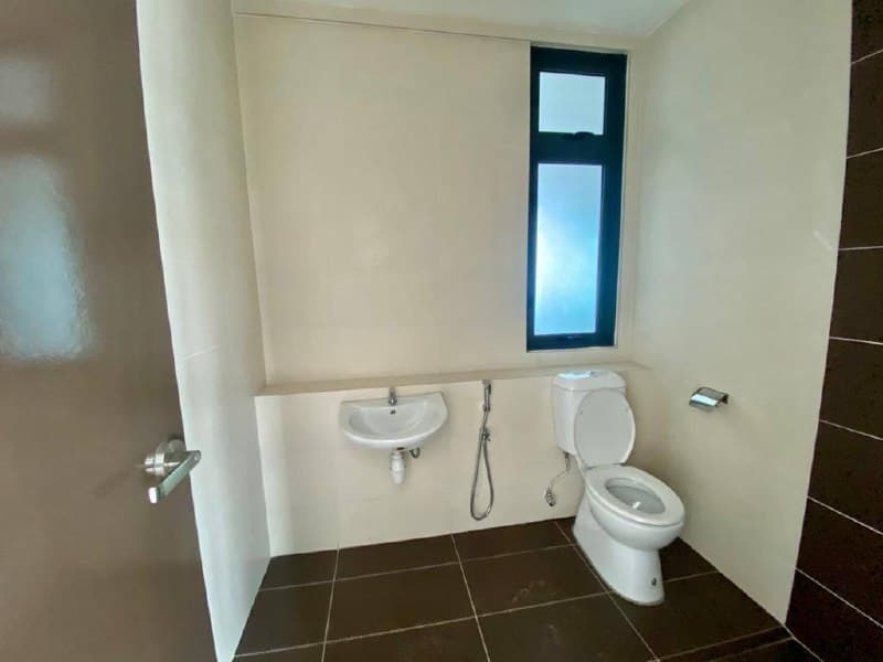 Condominium 8scape Residences 9