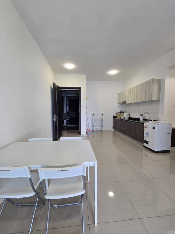 Studio Molek Regency 5