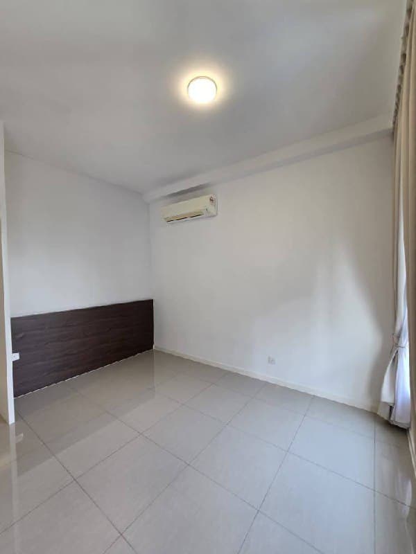 Studio Molek Regency 4