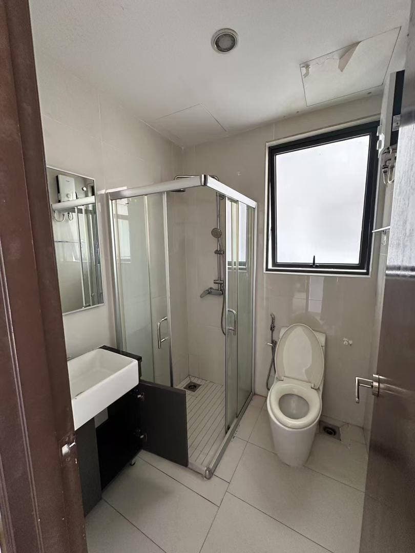 Condo Royal Strand Country Garden Danga Bay 8