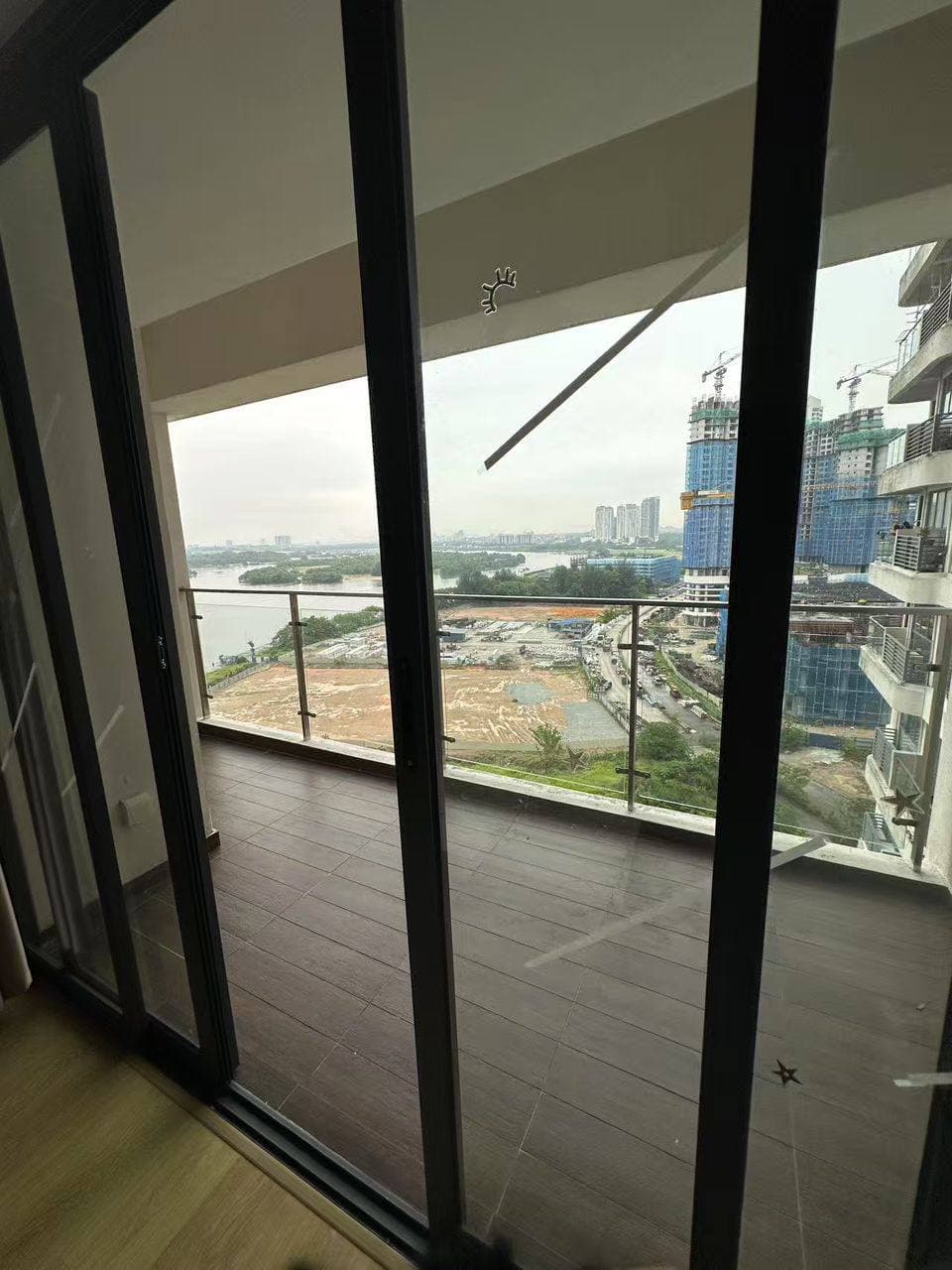 Condo Royal Strand Country Garden Danga Bay 7