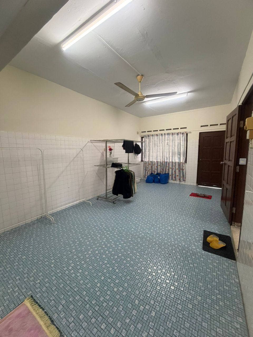 1.5 storey semi-D Serene Park 7