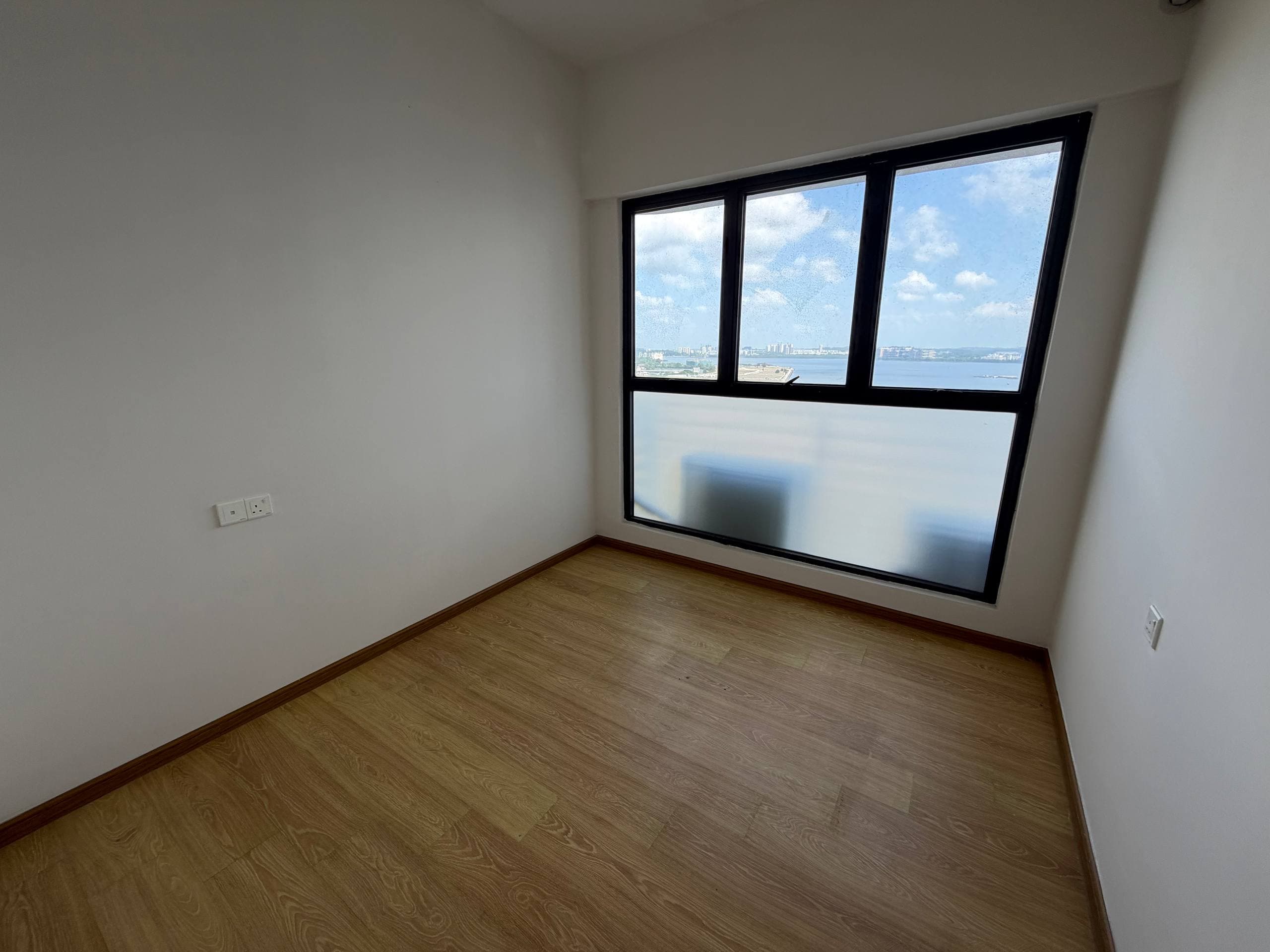 Condo Country Garden Danga Bay – Amberside 13